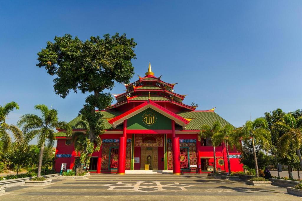 Hotel Sulawesi Gorontalo Surabaya Luaran gambar