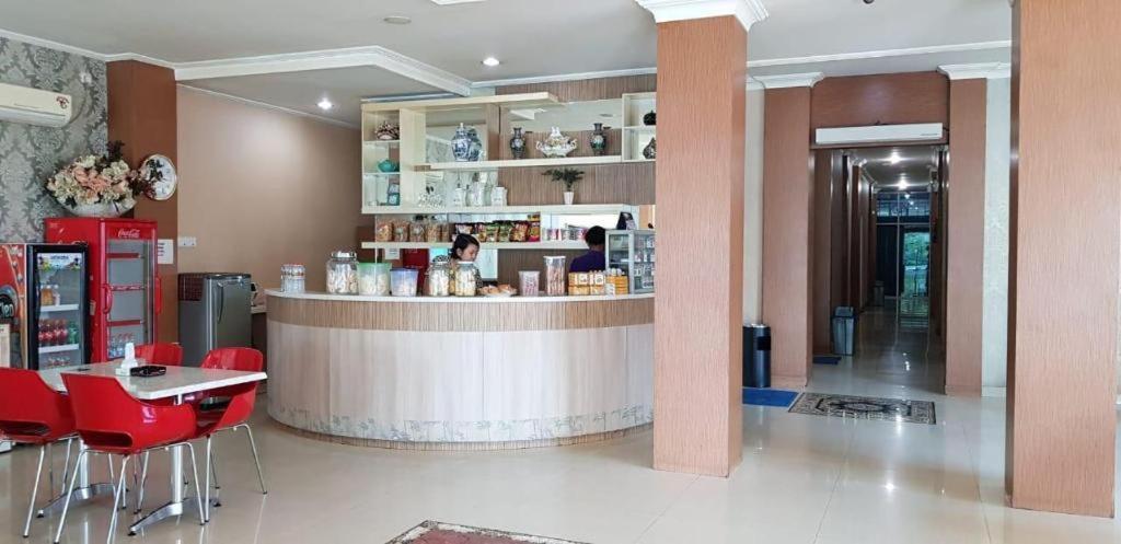 Hotel Sulawesi Gorontalo Surabaya Luaran gambar